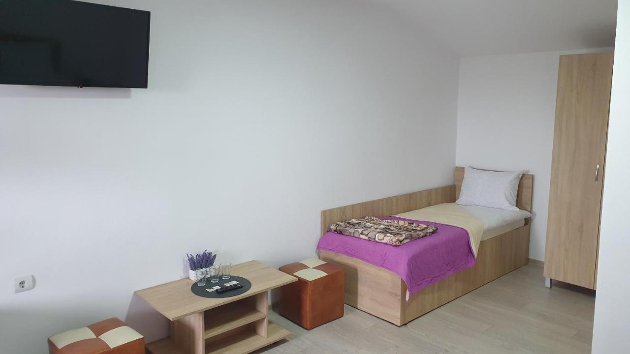 Casa Corina 호텔 투르다 외부 사진